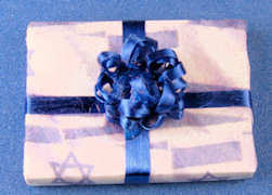 Chanukah gift box