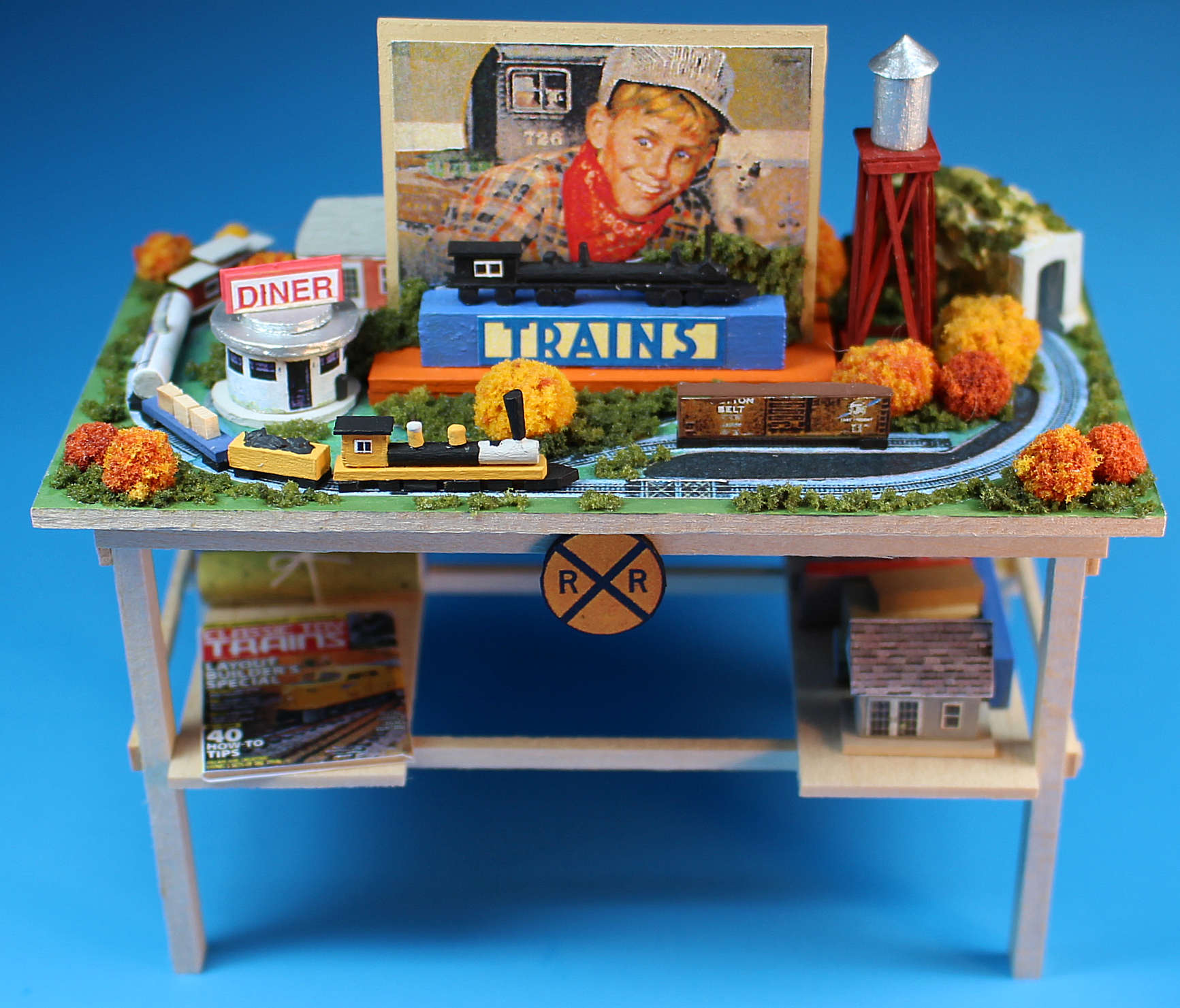 Model train set display