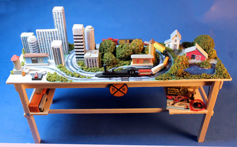 Model train set - City and country