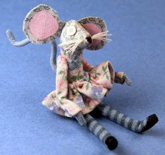 Doll for a doll - Girl mouse