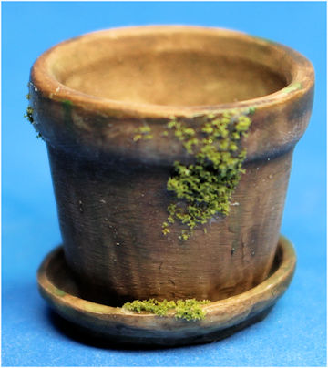 Flower pot & saucer - "mossy
