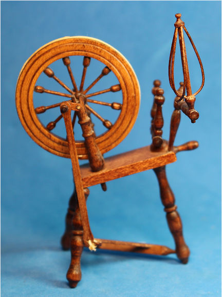 Flax spinning wheel