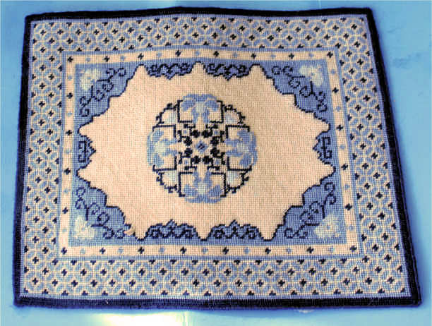 Petitpoint rug - Asian design