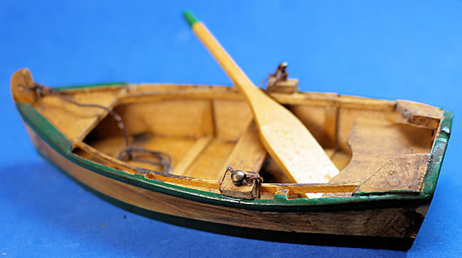Row boat with paddle - 1/2 scale