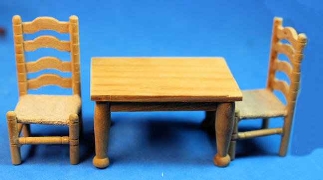 Kitchen table and chairs - 1/2 scale