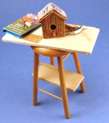 Making a bird house