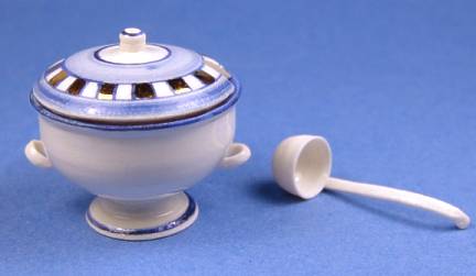 Tureen with ladle