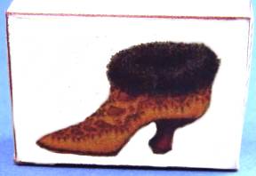 Lady's shoe box - fur trim