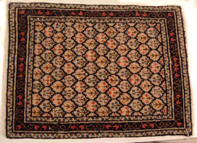 Carpet - hand knotted