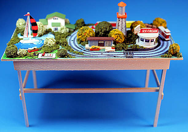 Model train set - summer