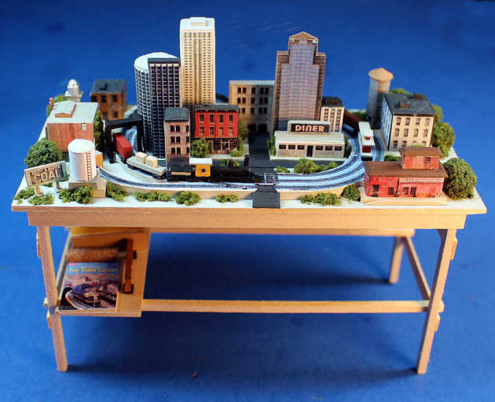 Model train set - City