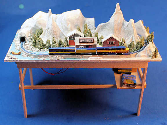 (image for) Model train set - Christmas theme