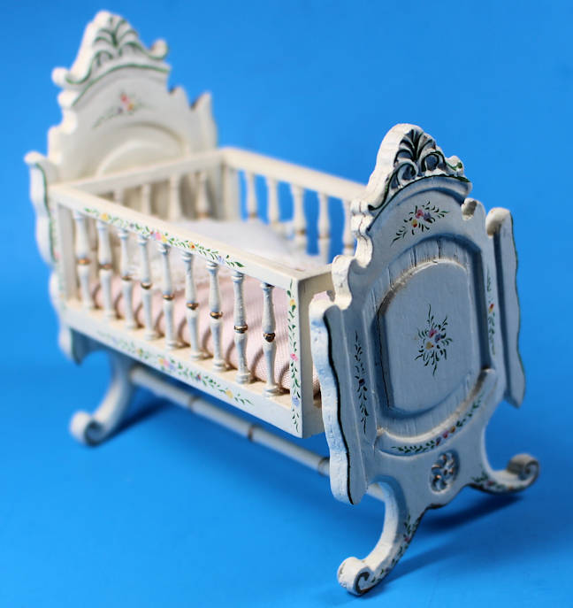 (image for) Rocking cradle