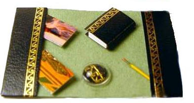 (image for) Desk items