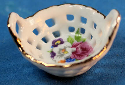 Colander - porcelain