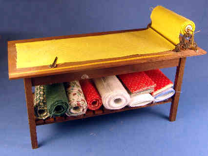 (image for) Fabric cutting table #2
