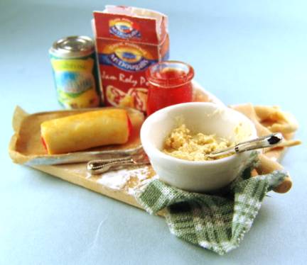 (image for) Jam roly poly preparation