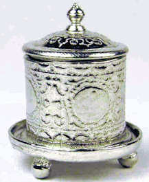 (image for) Biscuit barrel on tray