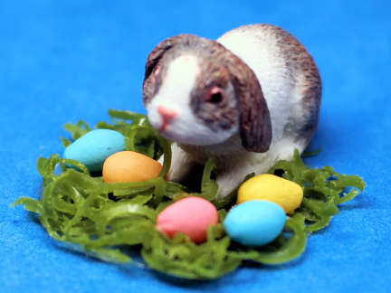 (image for) Easter eggs and bunny