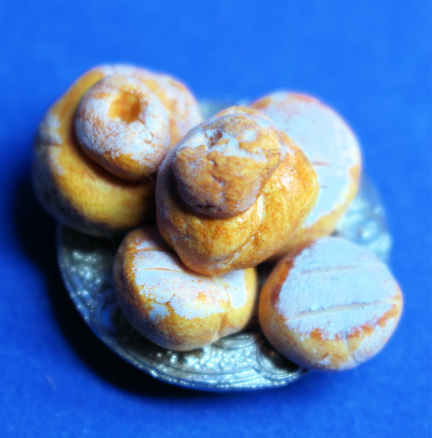(image for) Platter of breads