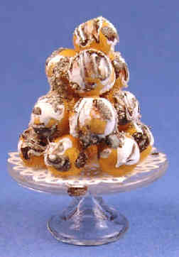 (image for) Cream puffs on glass stand