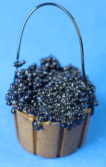 (image for) Bucket of grapes