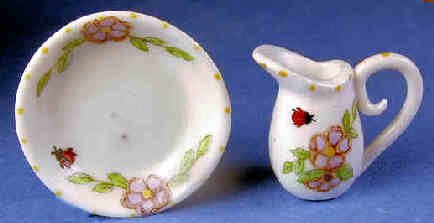 Pitcher and bowl set - roses