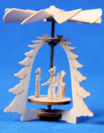 (image for) "Pyramid" -Characters - spins