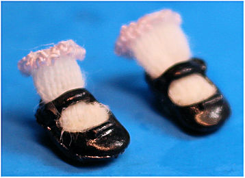(image for) Mary Jane shoes with socks