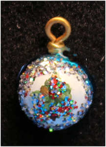 (image for) Handcrafted ornament