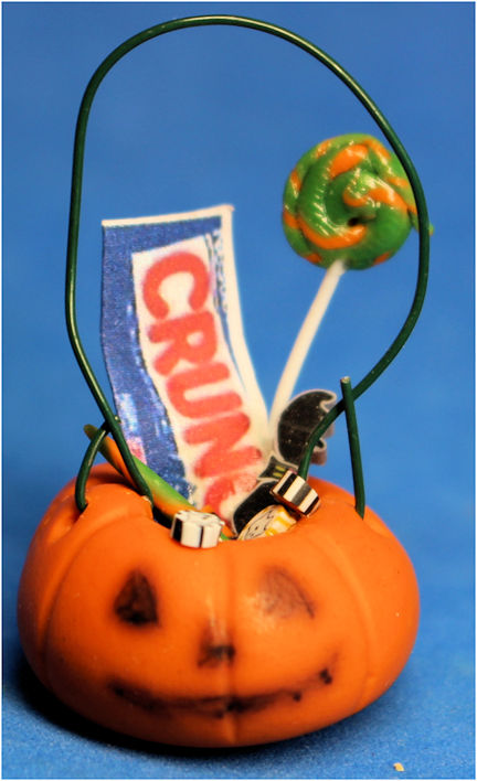 (image for) Trick or treat pumpkin - filled #1