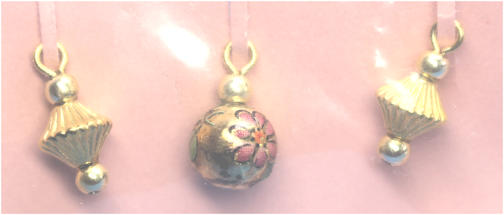 (image for) Christmas ornaments
