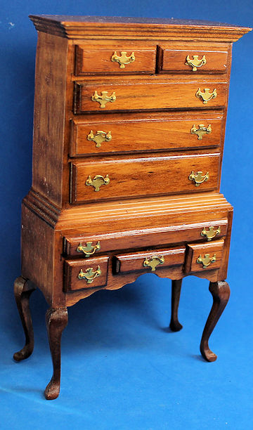 (image for) Chest on chest