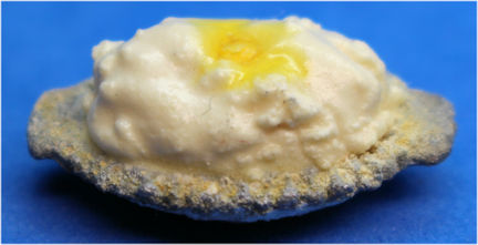 (image for) Dish of mashed potatoes / butter