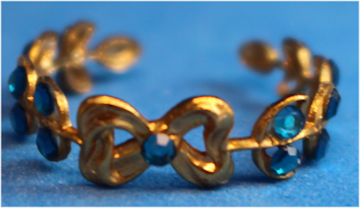 (image for) Tiara with blue stones