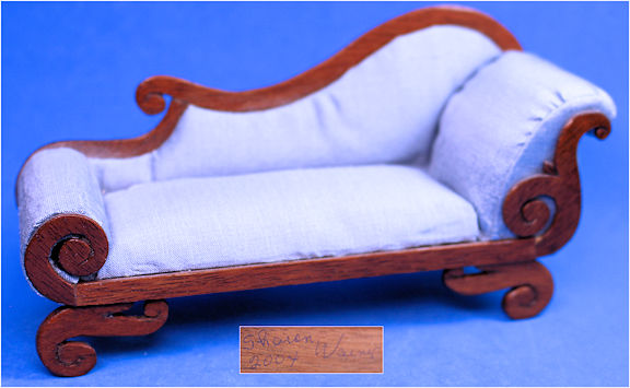 Chaise/fainting couch