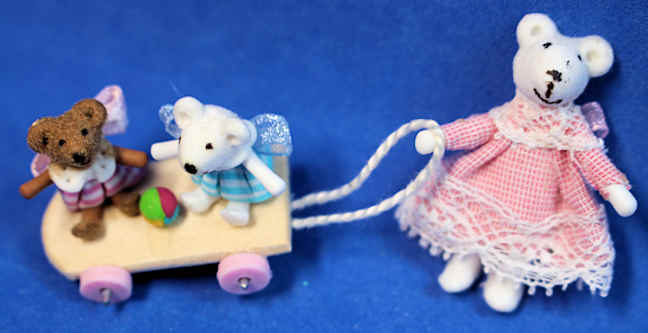 Momma bear pulling babies - child's toy (image for) Momma bear pulling babies - child's toy