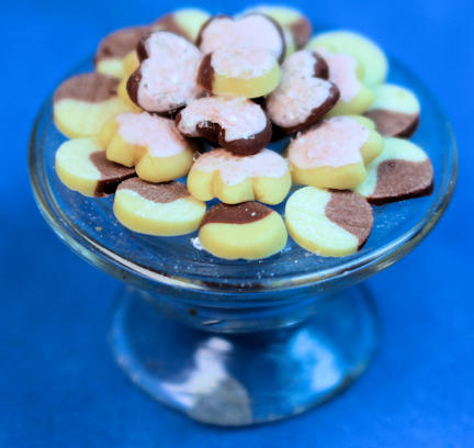 Platter of cookies - foooted glass