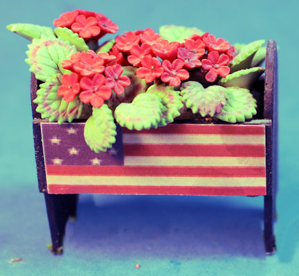 Americana planter