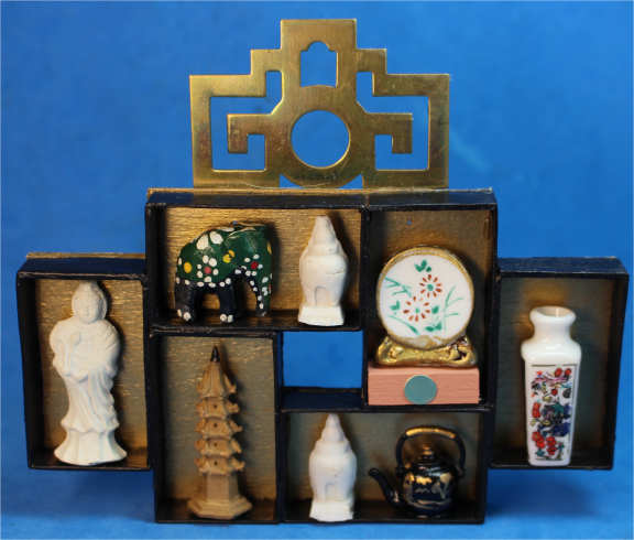 (image for) Asian display cabinet - filled