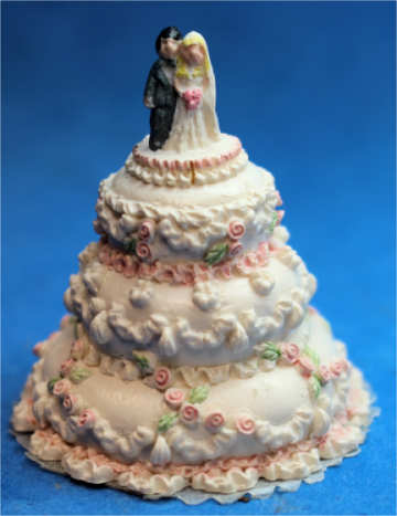 (image for) Wedding cake with bride and groom