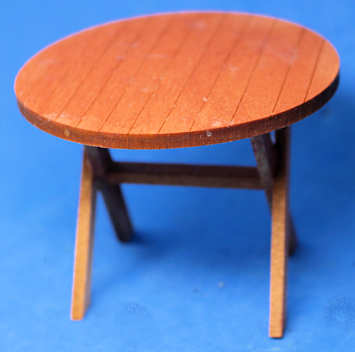 (image for) Table - 1/2 scale