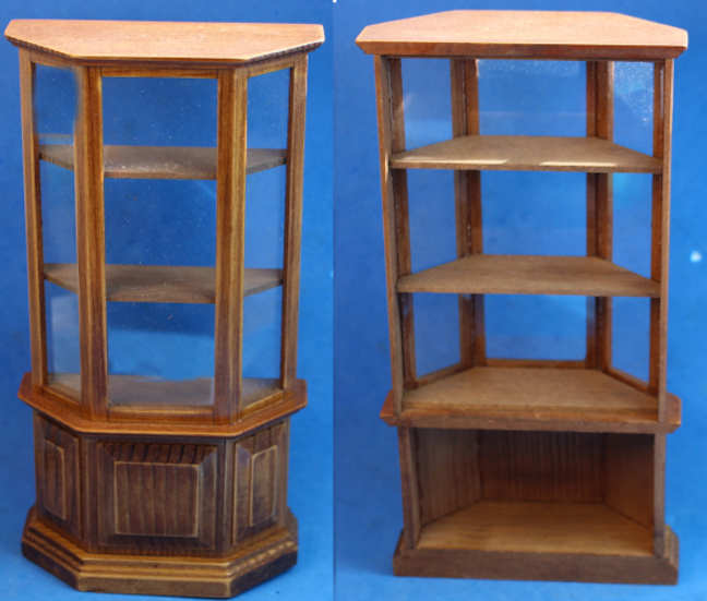 (image for) Curio cabinet