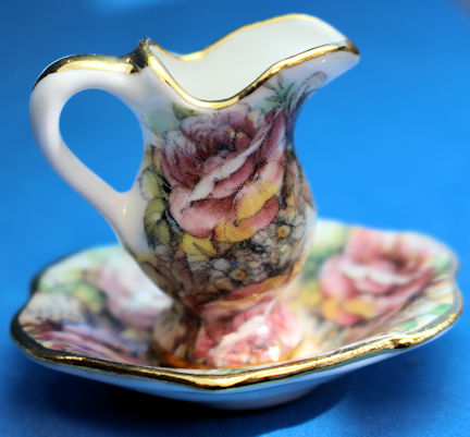 (image for) Washbowl and pitcher