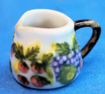 (image for) Small pitcher - fruit theme