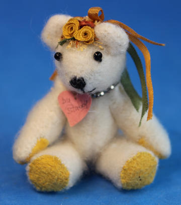 Stuffed animal - girly bear - Click Image to Close