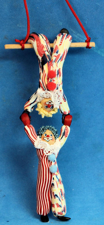 Trapeze clowns - Click Image to Close