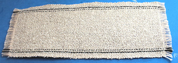(image for) Woven rug/runner