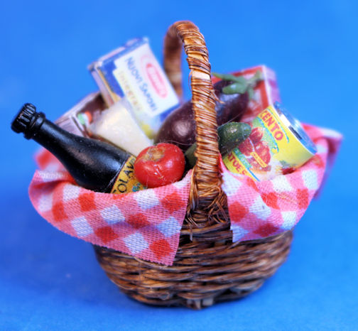 Italian food basket