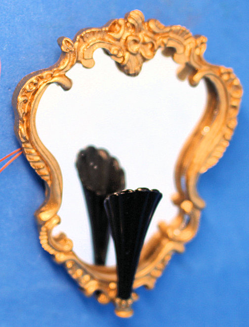 (image for) Mirror with light